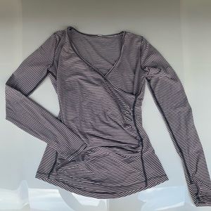 Lululemon Long Sleeve Faux Wrap Top sz 4